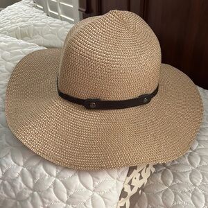 Sun Lily Chic Tan Wide-Brimmed Hat with Black Leather Braided Band Packable